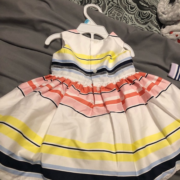 Dress - Picture 4 of 4